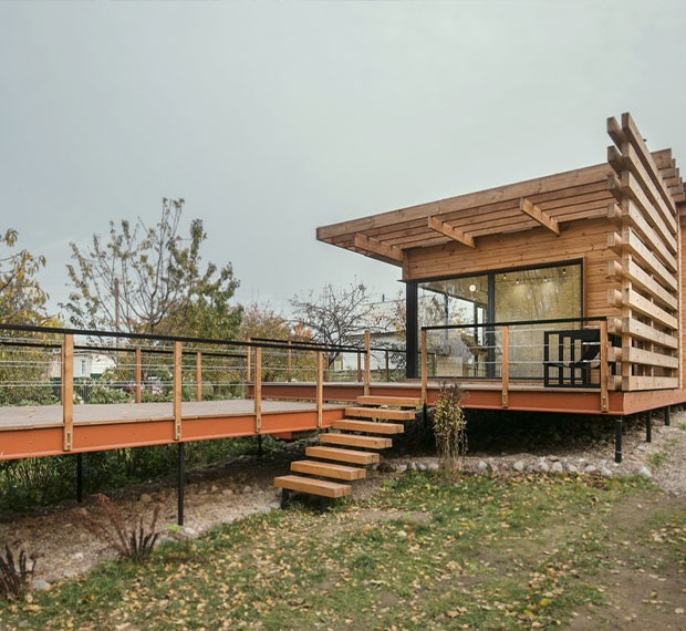 Винтовые сваи для террасы или веранды в Инте